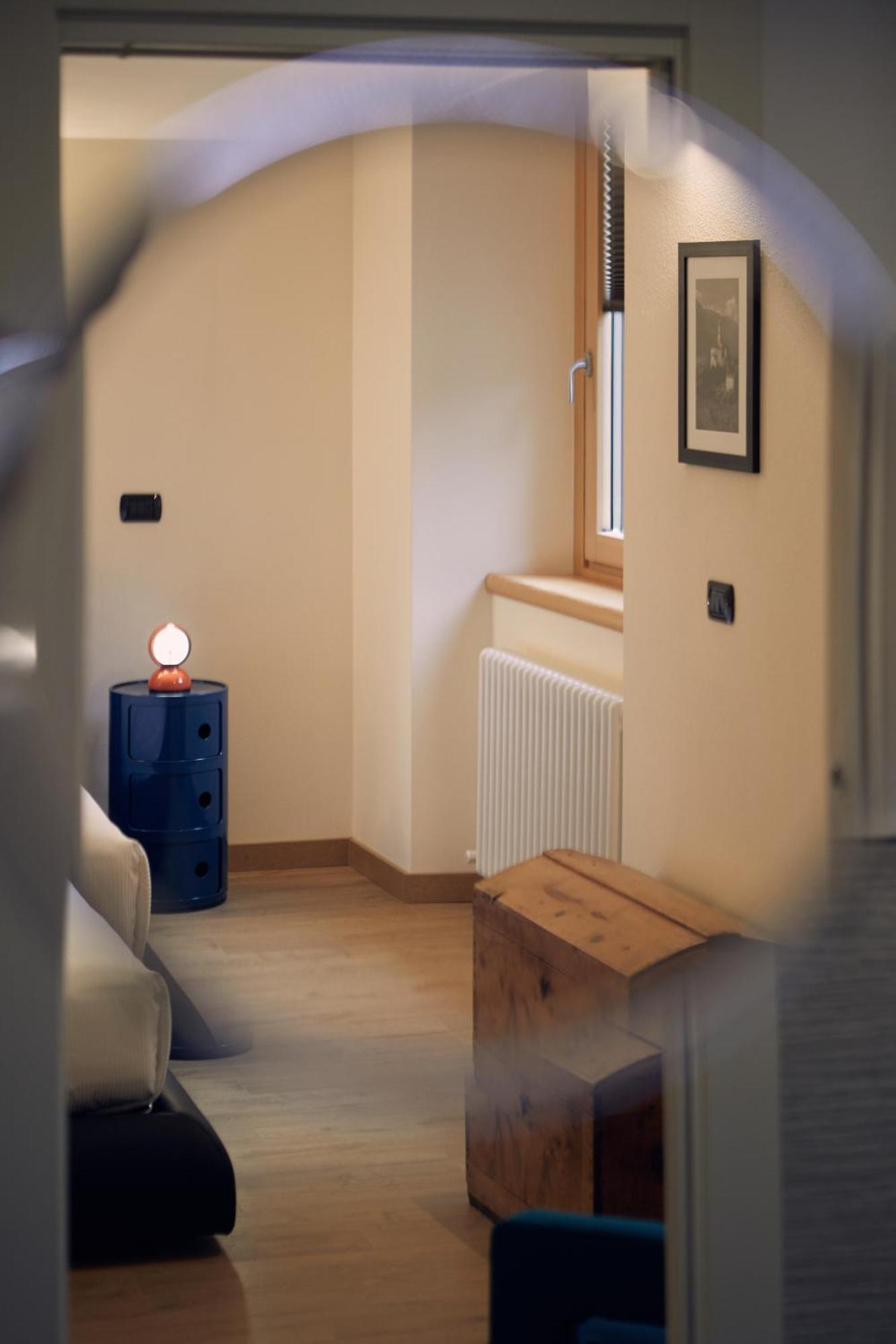 Bed and Breakfast Le Corti Dei Sassi Berbenno di Valtellina Habitación foto