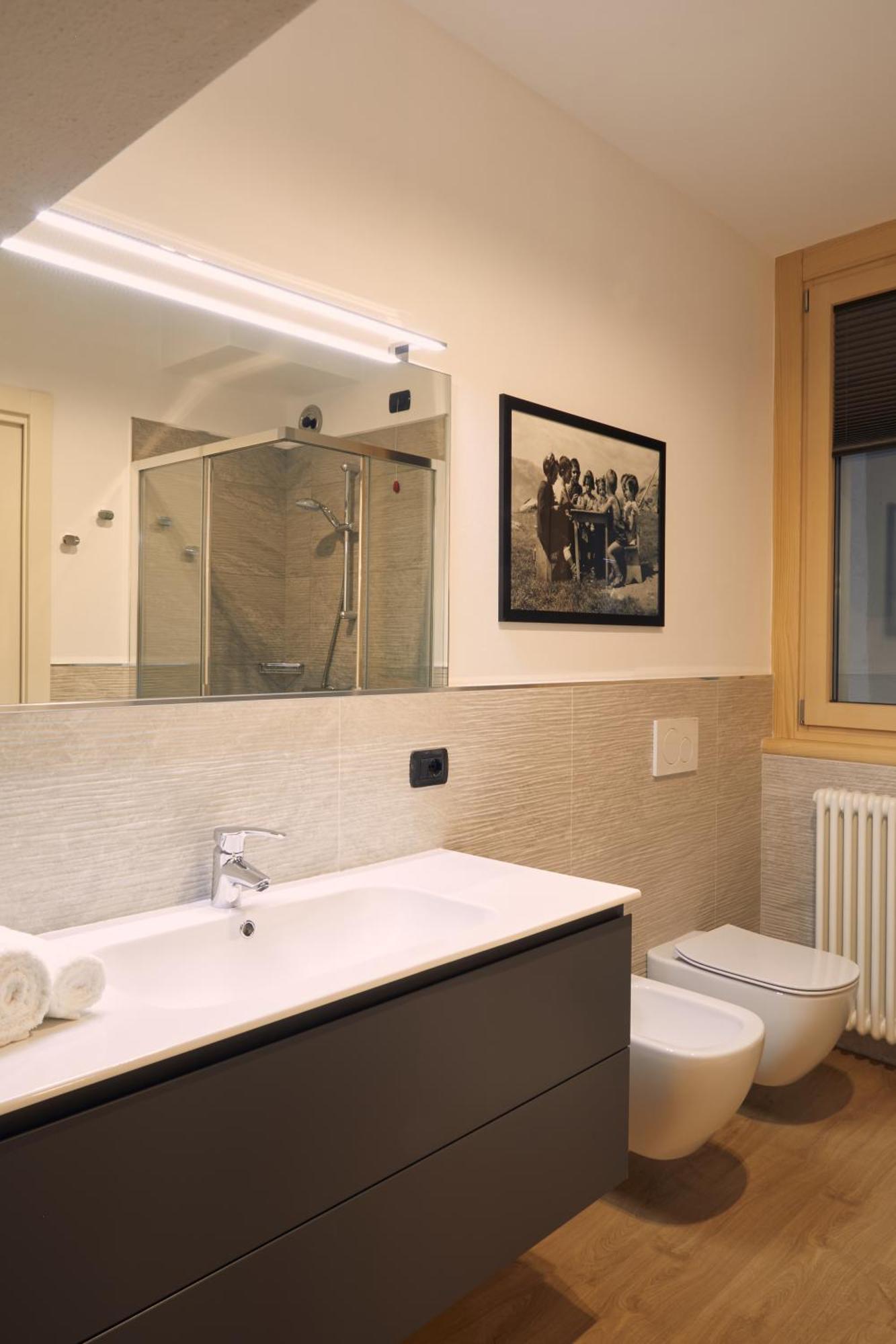 Bed and Breakfast Le Corti Dei Sassi Berbenno di Valtellina Habitación foto